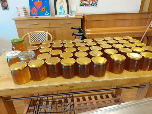 Hemgjord honung på Göstorpsgården